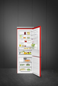 Smeg Portofino 16.2 Cu. Ft. Bottom-Freezer Refrigerator - FA490URR|Réfrigérateur Smeg Portofino de 16,2 pi3 à congélateur inférieur - FA490URR