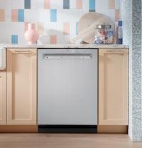 GE 24" 47 dBA Built-In Front-Control Dishwasher with Dry Boost Technology - Stainless - GDF650SYVFS | Lave-vaisselle encastré GE de 24 po et de 47 dBA avec commandes à l’avant et technologie de séchage …