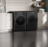 GE 5.8 Cu. Ft. Front-Load Washer and 7.8 Cu. Ft. Electric Dryer with Steam and Built-In Wi-Fi | Laveuse à chargement frontal de 5,8 pi3 et sécheuse électrique de 7,8 pi3 de GE avec vapeur et Wi-Fi intégré | GEFL6550