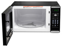 Danby 0.7 Cu. Ft. Countertop Microwave with Auto Defrost - Stainless Steel - DBMW0722BBS | Four à micro-ondes de comptoir Danby de 0,7 pi³ avec dégivrage automatique - acier inoxydable - DBMW0722BBS | DBMW07BS